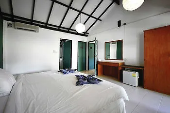 The Tropic Circle Otel Ko Lanta 2*,  Tayland