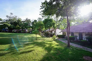 The Tropic Circle Otel Ko Lanta