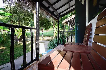 The Tropic Circle Otel Ko Lanta Tayland