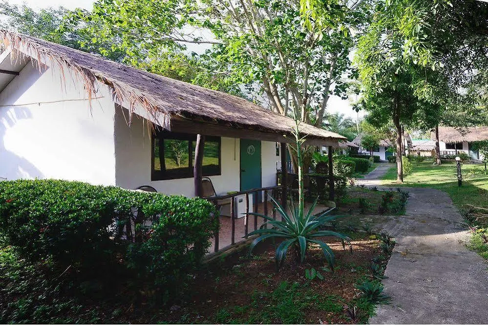 **  The Tropic Circle Otel Ko Lanta Tayland