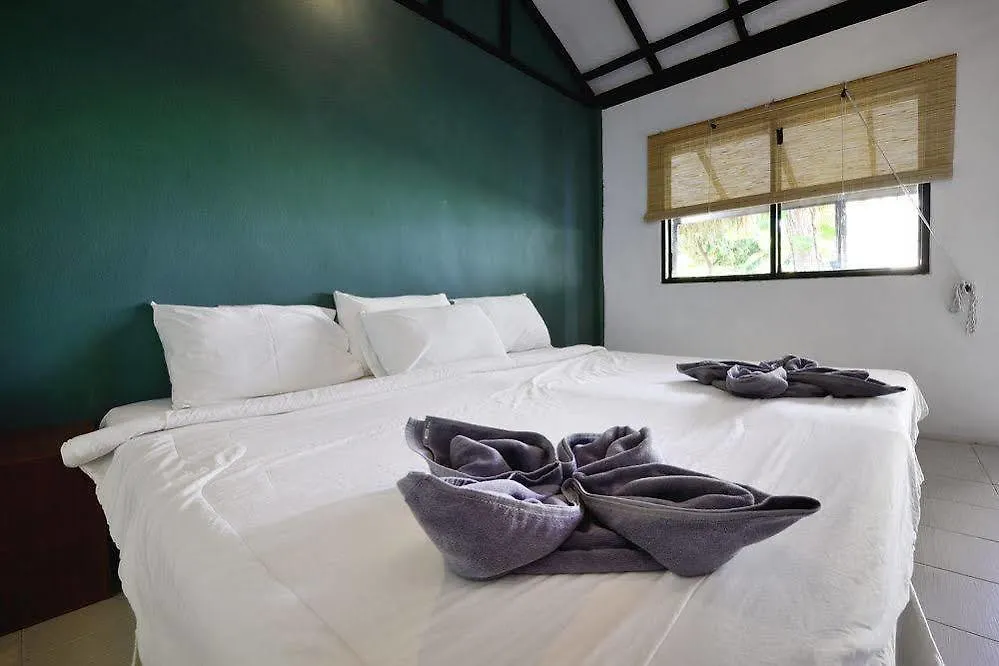 The Tropic Circle Otel Ko Lanta Tayland